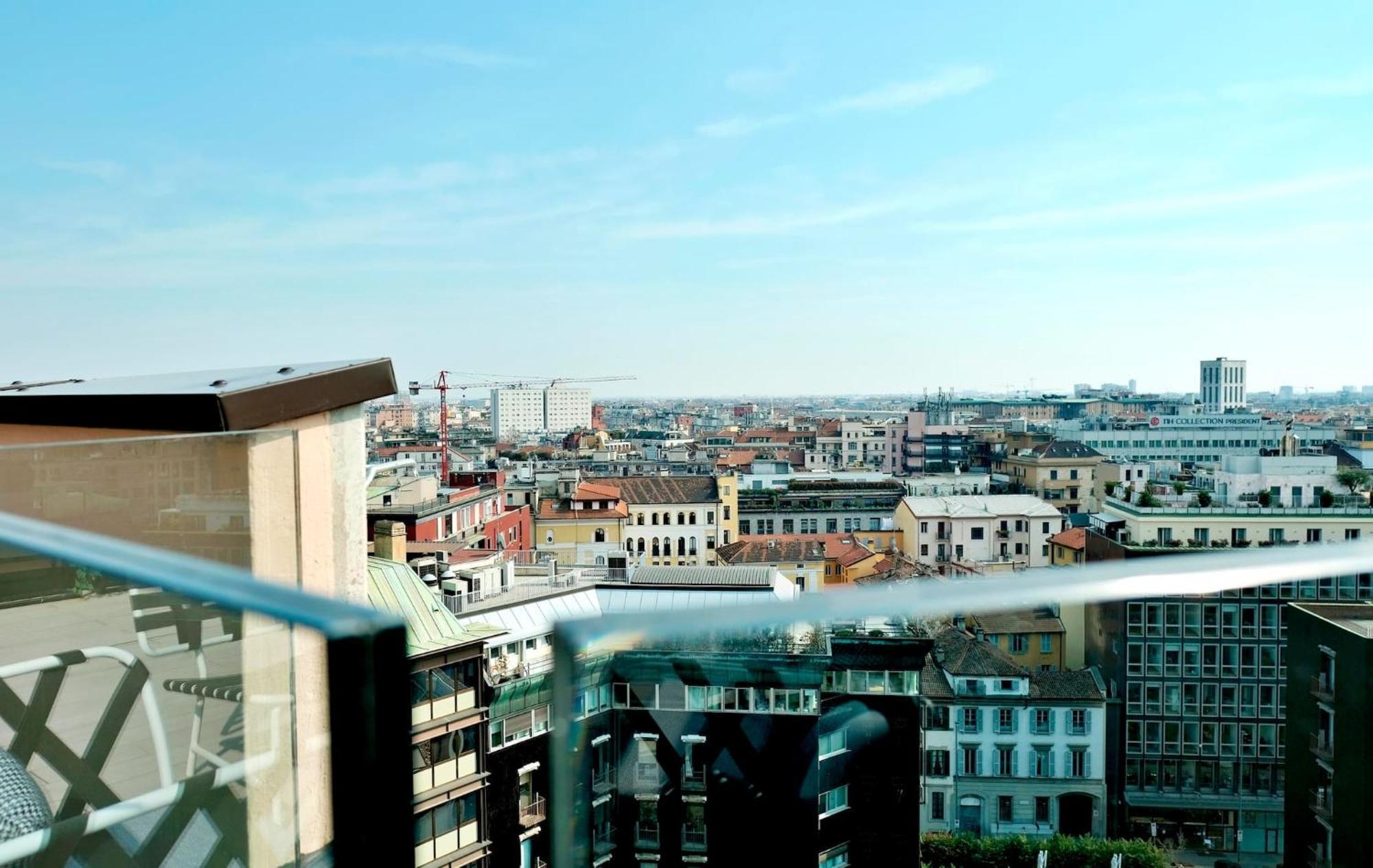 San Babila Central Tower With Panoramic Terrace Overlooking Duomo By Rentopolis มิลาน ภายนอก รูปภาพ