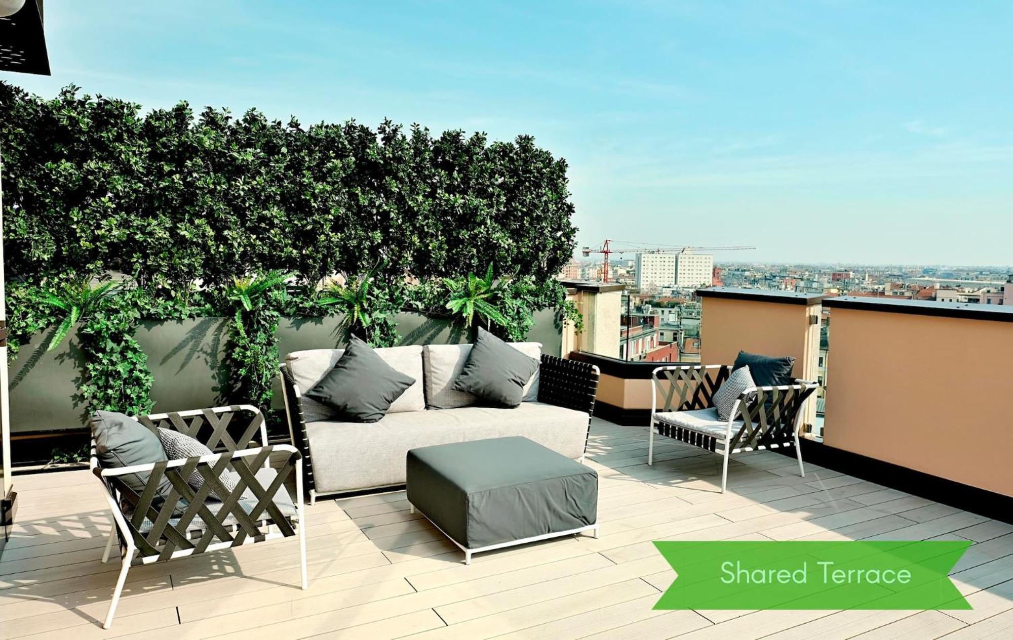 San Babila Central Tower With Panoramic Terrace Overlooking Duomo By Rentopolis มิลาน ภายนอก รูปภาพ