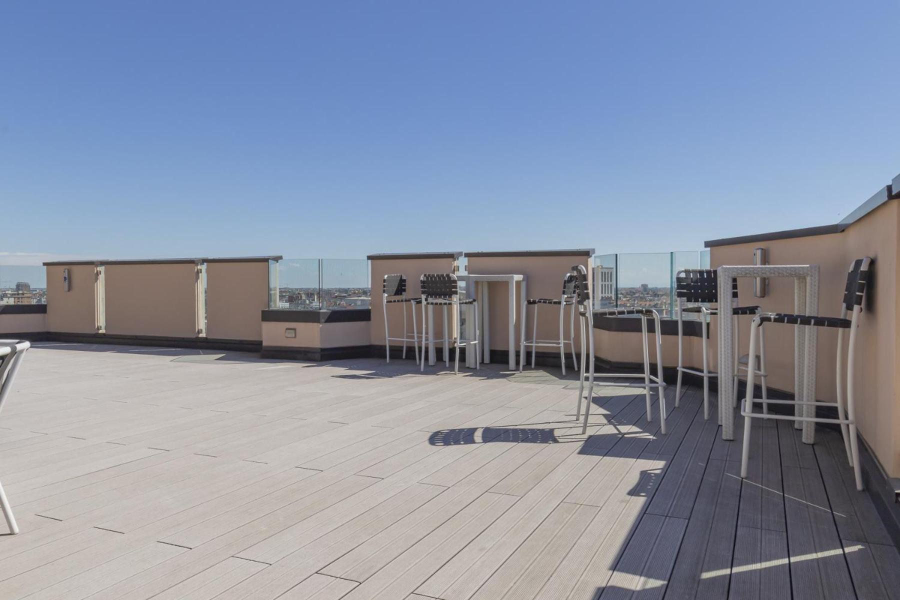 San Babila Central Tower With Panoramic Terrace Overlooking Duomo By Rentopolis มิลาน ภายนอก รูปภาพ