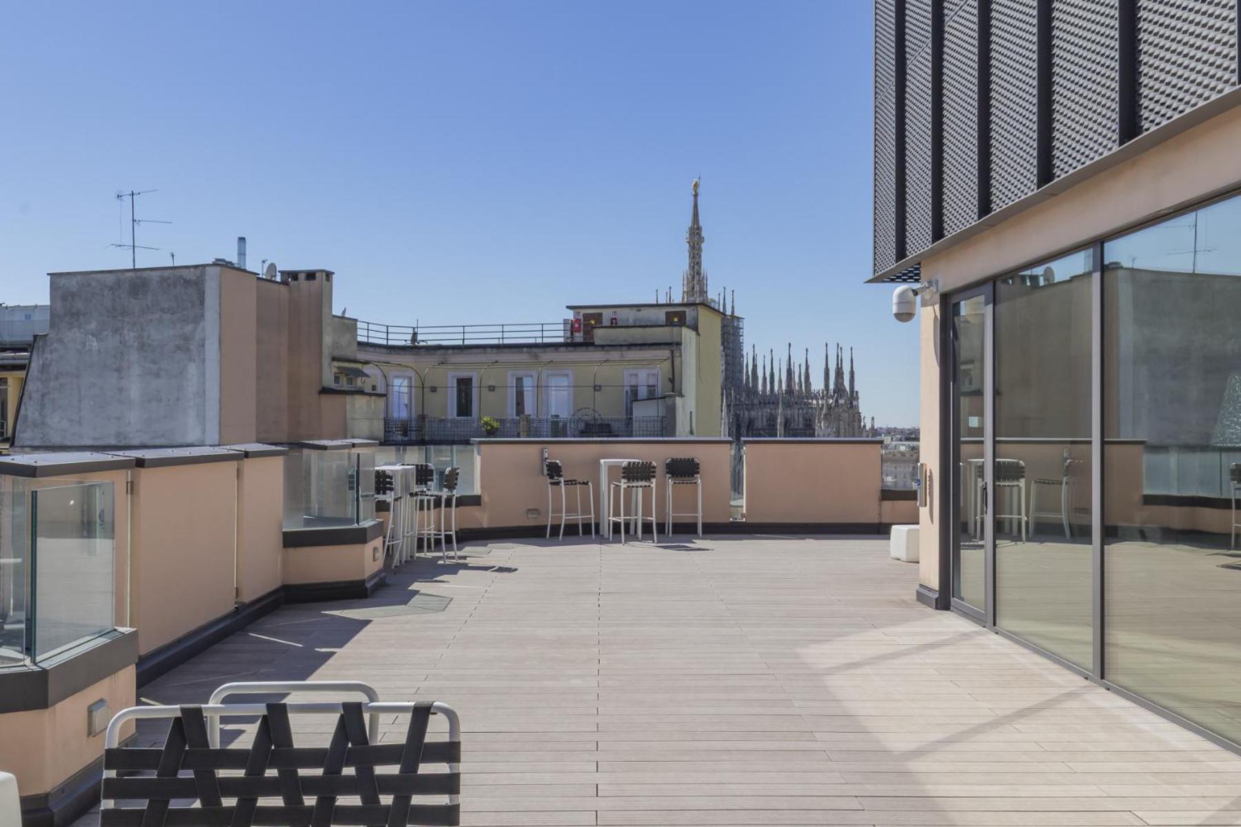 San Babila Central Tower With Panoramic Terrace Overlooking Duomo By Rentopolis มิลาน ภายนอก รูปภาพ
