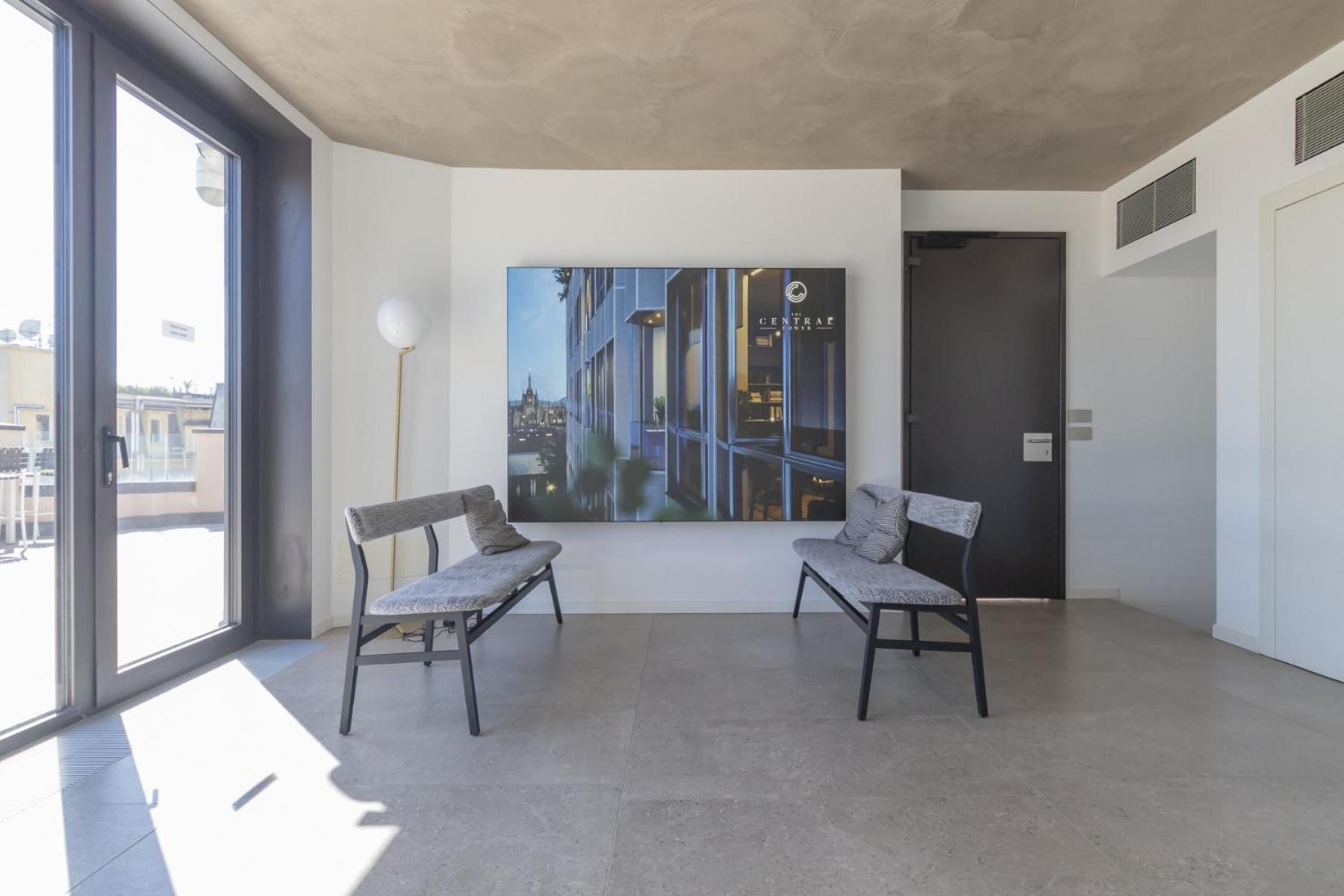 San Babila Central Tower With Panoramic Terrace Overlooking Duomo By Rentopolis มิลาน ภายนอก รูปภาพ